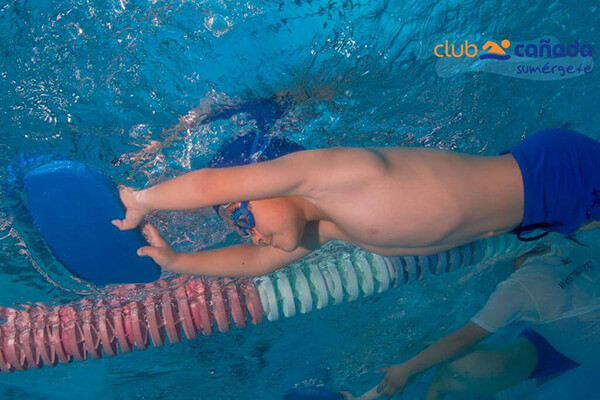 Natación en invierno para niños