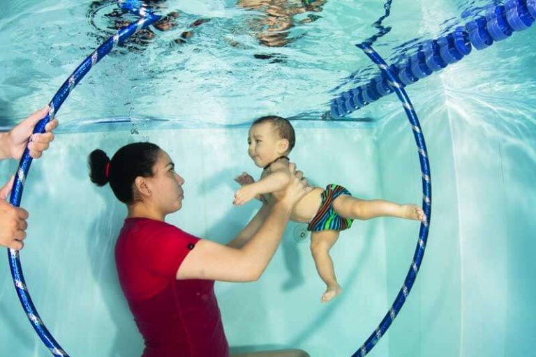 Conoce todo sobre matronatación para bebés