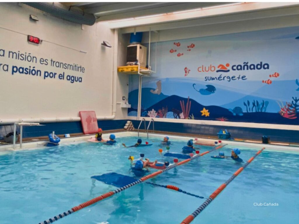 Club Cañada, una de las escuelas de natación con alberca techada en CDMX